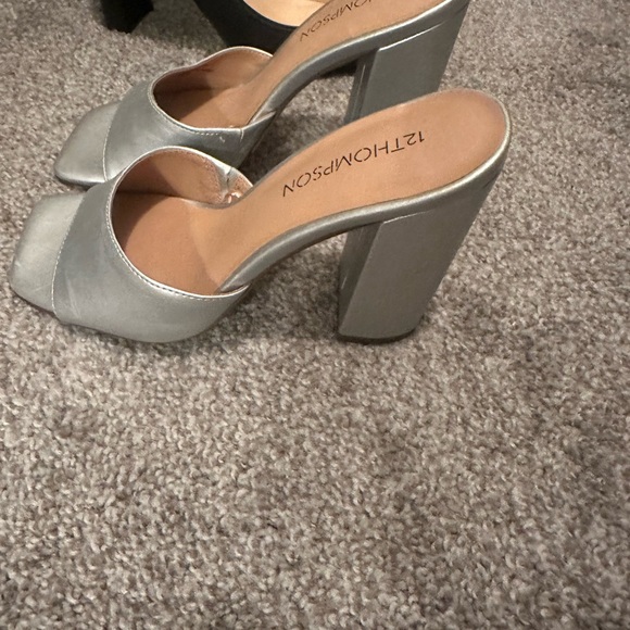 Silver pump size 6 - Picture 2 of 3